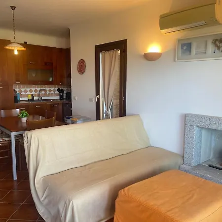 Sea View Garden Vista Mare Con Giardino بيت للعطل