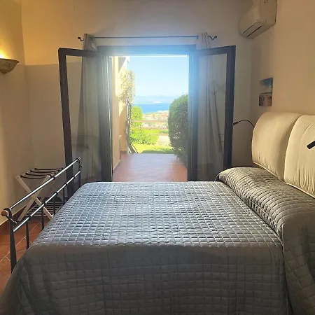 بيت للعطل Sea View Garden Vista Mare Con Giardino *